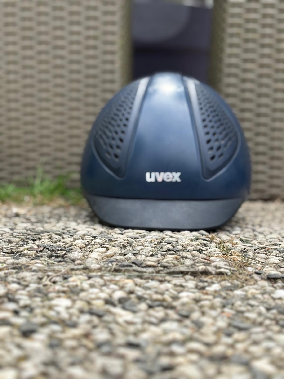 UVEX Helm